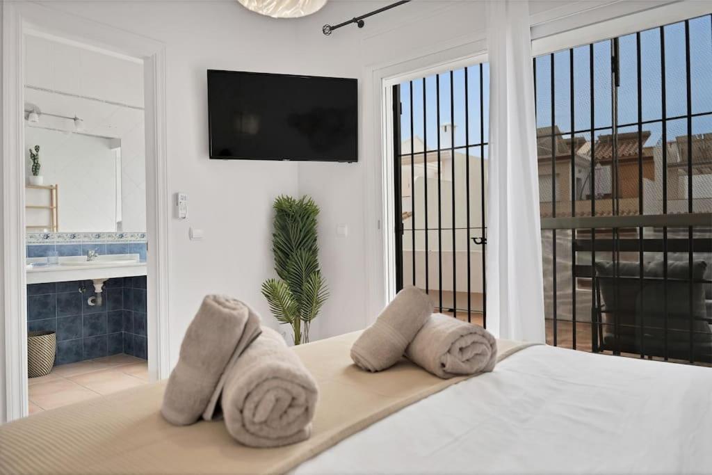 Adosado Con Solarium Y Piscina En - Vistamar 16 Appartamento
